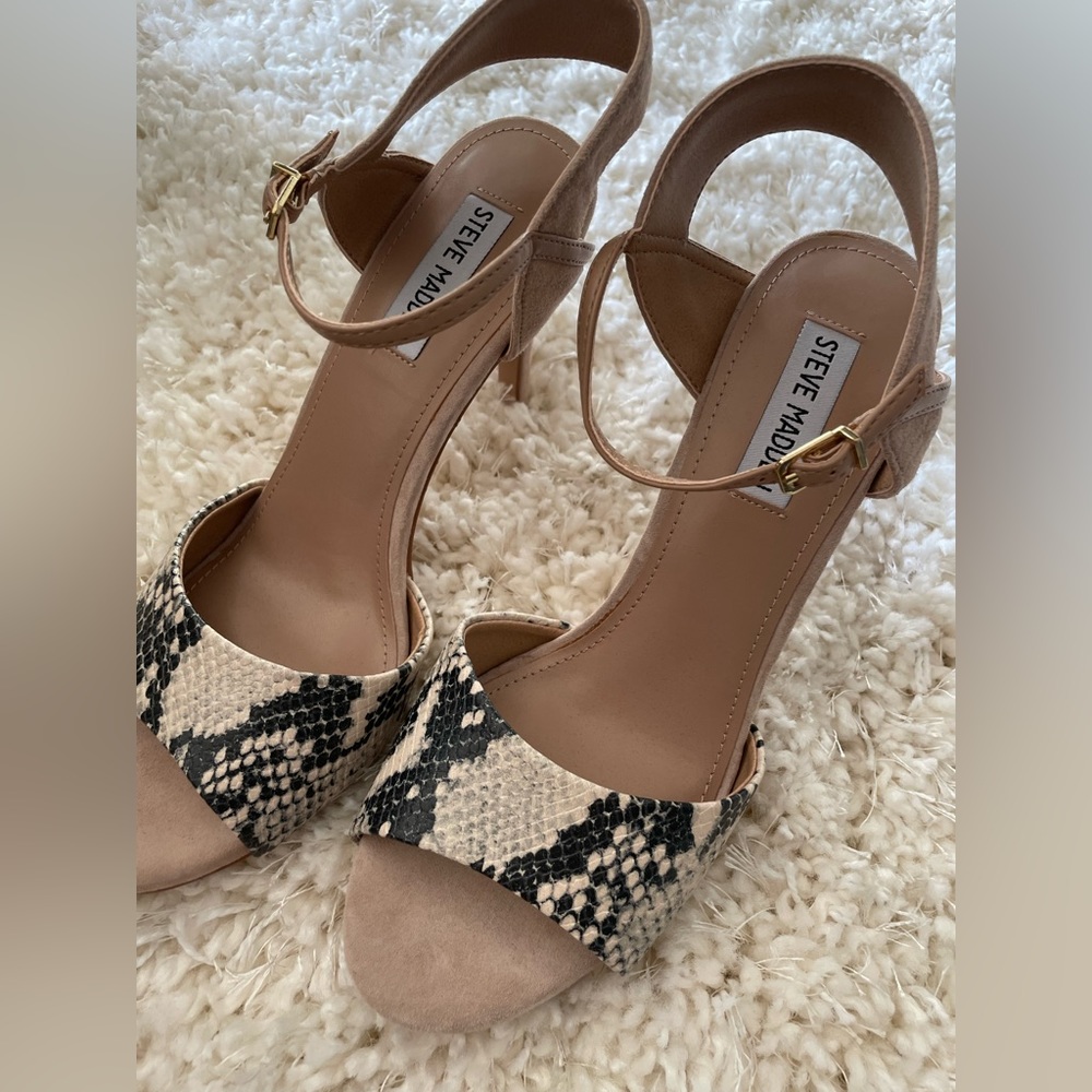 Steve Madden heels Size 9